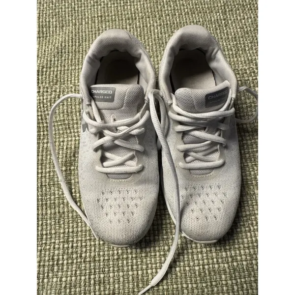 Underarmour‎ Women's Charged Impulse Knit Sneakers Light Grey And White Size 7.5 - Image 3