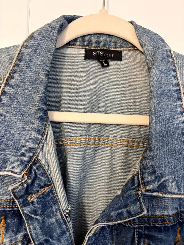 Medium Wash Denim Denim Jacket Blue Size L - Image 4