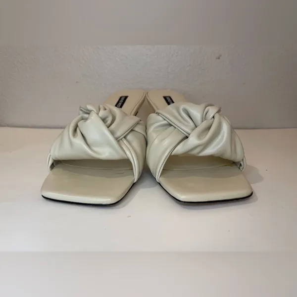 Nine West Knot 3 Ivory Slip On Squared Open Toe Kitten Heels‎ Sandals Size 9 M - Image 6