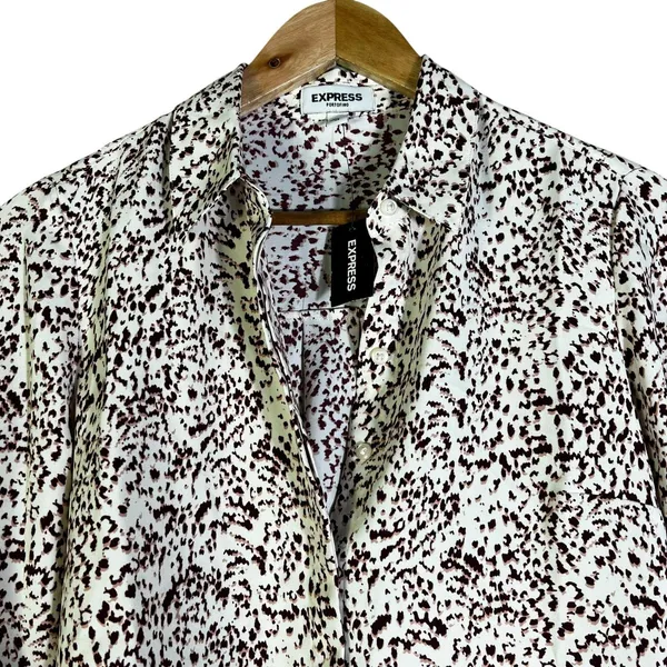 NWT Express Portofino Button Down Top Womens XS White Red Animal Print Career - Image 2