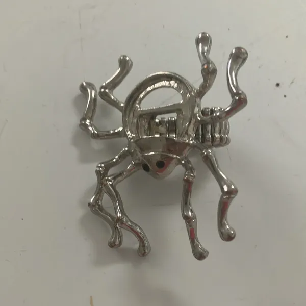Fun spider brooch - Image 3