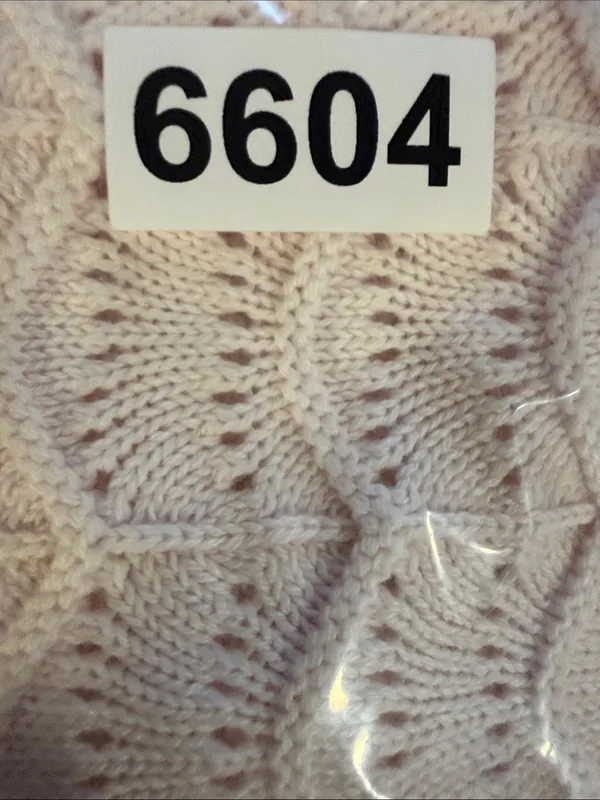 Loft Baby Pink Knit Sleeveless Sweater Size Medium - Image 6