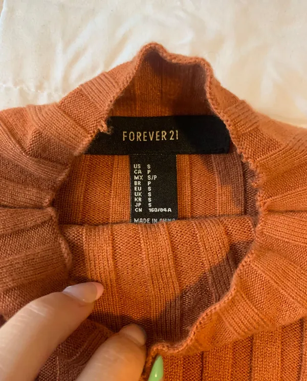 Forever 21 Cropped Sweater - Image 3
