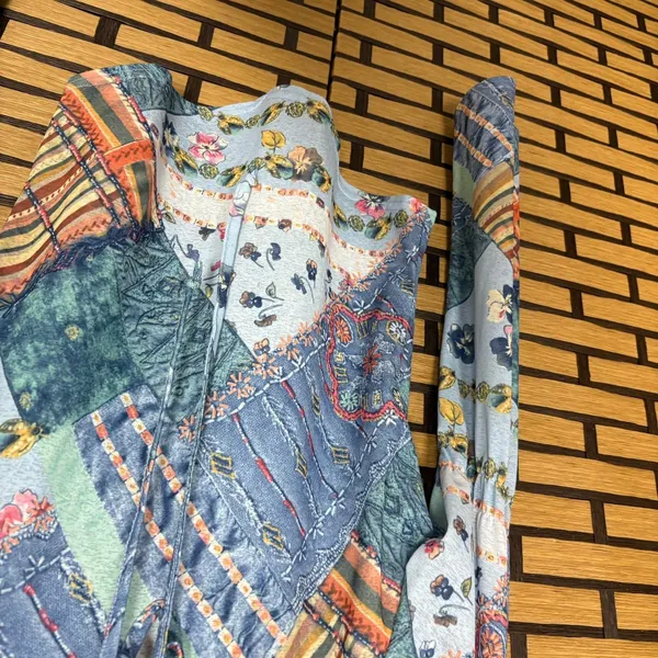 G.A.S. Blue Patchwork Print‎ Blouse Size Large - Image 3
