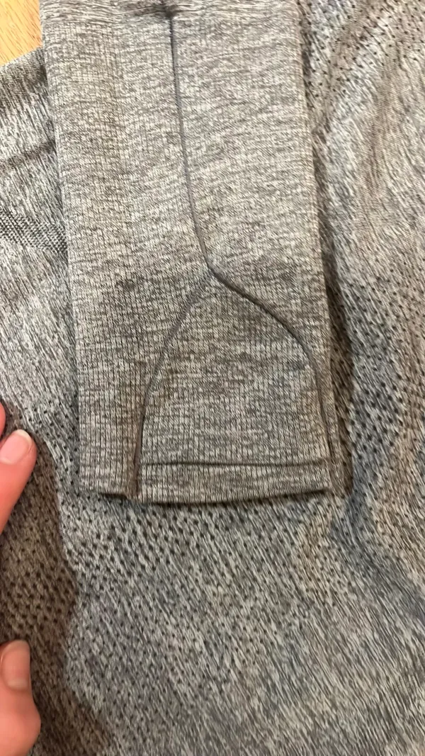 Lululemon Swiftly Tech Long Sleeve Grey - Image 4