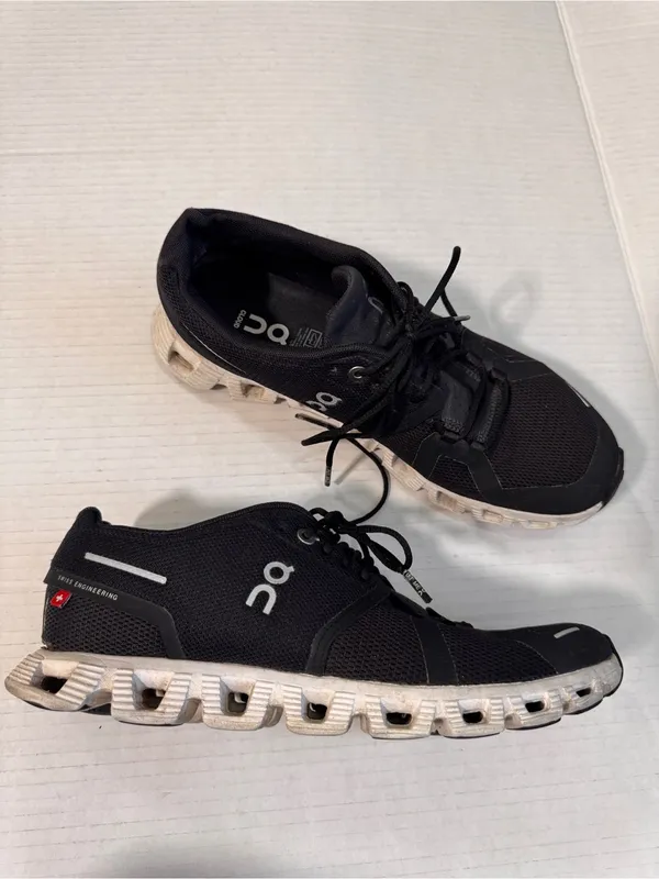 On Cloud Running Black CloudTec Sneakers Womens 8.5 Comfort Athletic Shoes - Image 10