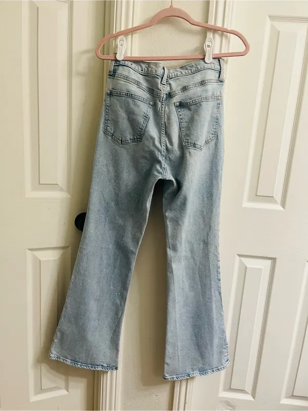GAP Light Blue Flare Jeans - Distressed Knee Wide Leg - Image 4
