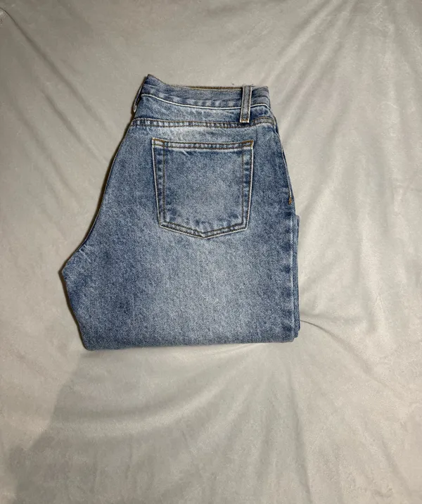 Brandy Melville Jeans Light Wash - Image 2