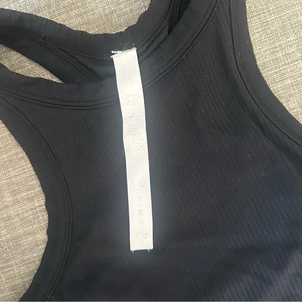 Lululemon Ribbed Workout Tank - Image 4