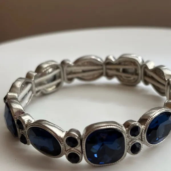 Silver Tone Blue Crystal Stretch Bracelet - Image 4