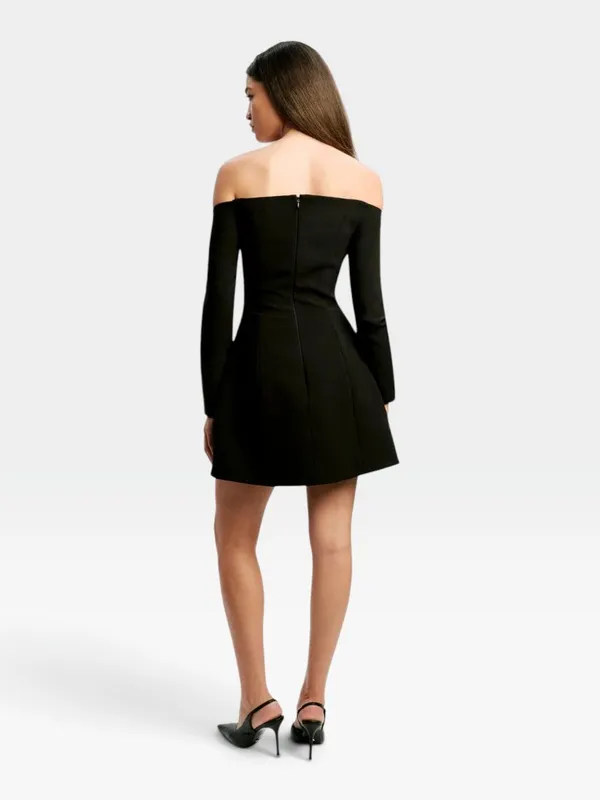 Bardot Nadene Hourglass Black Off Shoulder Mini Cocktail Dress Size 4 NWT - Image 4