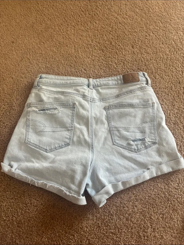 American Eagle Outfitters Light Wash Ripped Denim Shorts mom shorts stretch 12 - Image 8