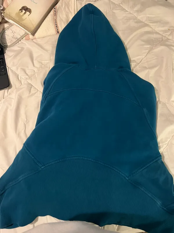 Lululemon Scuba Hoodie - Image 4
