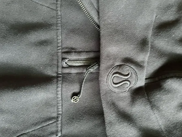 Lululemon Scuba Half-Zip Hoodie - Image 4
