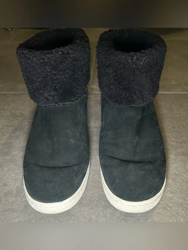 UGG Mika Black Suede Slip On Winter Cuffed Sneaker Snow Boots Womens Shoe Size 8 - Image 5