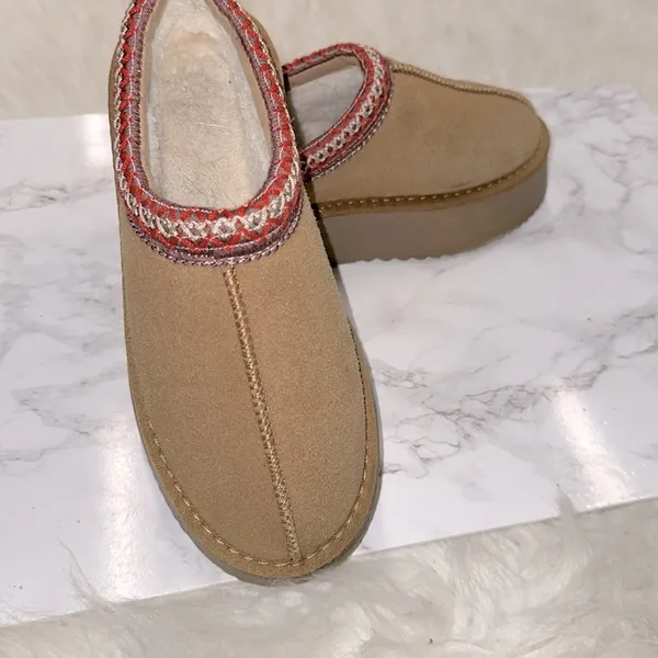 Cozy Tan Slip-On Shoes with Red Trim size 37/6.5-7 - Image 9
