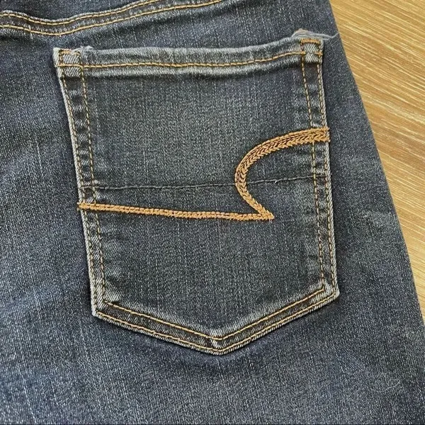 American Eagle Outfitters super hi rise shorts - Image 13