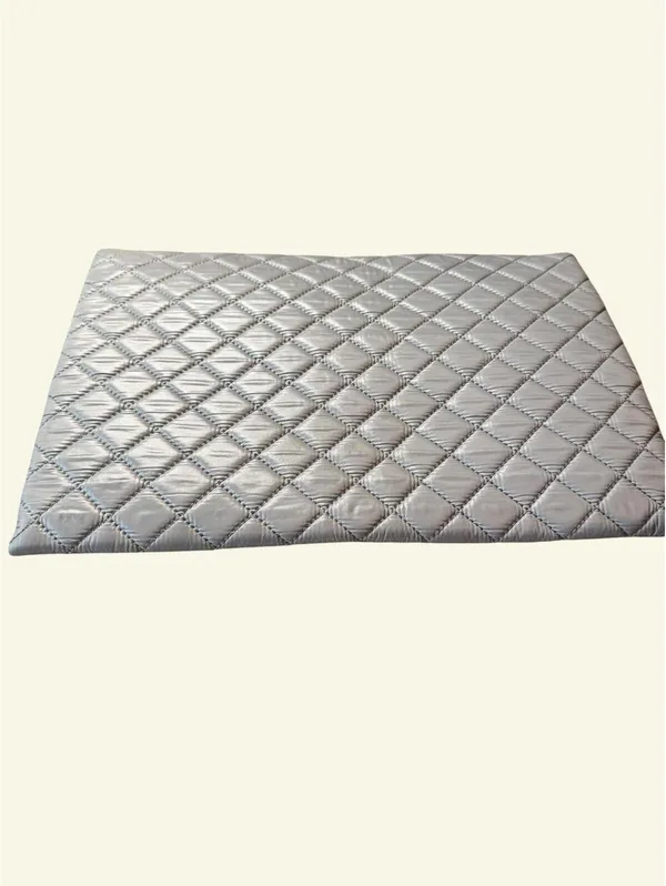 Do everything in Love Quilted Silver Clutch Purse - Image 5