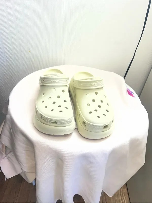 CROCS Classic Platform Clogs in Light Cream - Image 8