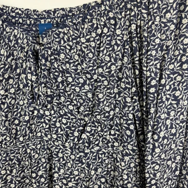 Old‎ Navy Navy Floral Smocked Mini Dress Small Milkmaid Cottage Prairie Feminine - Image 2