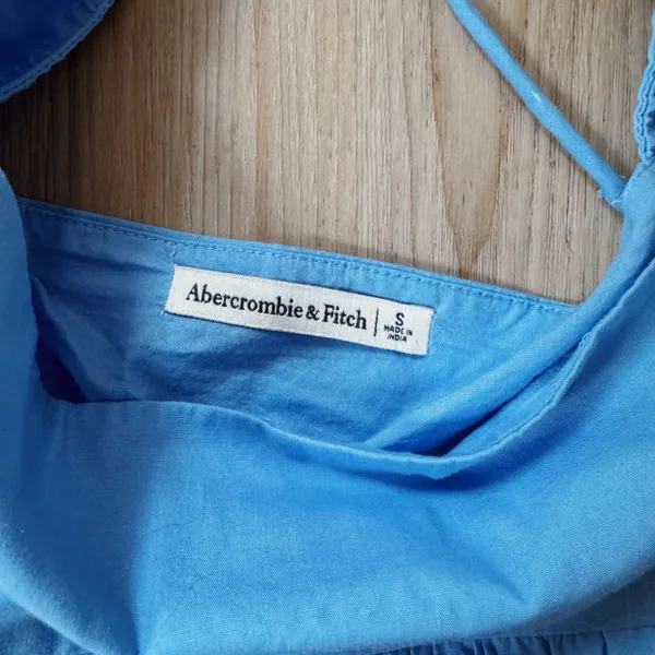 Abercrombie Cropped Blouse - Image 2