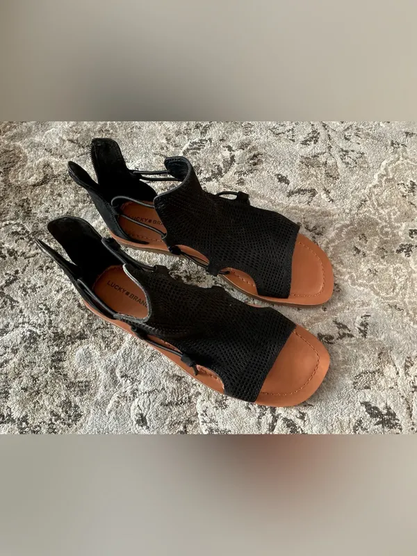 Lucky Brand Perforated Leather Sandals 🖤 NEW 🖤 - Image 5