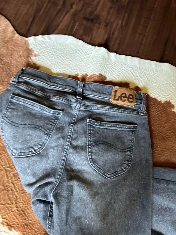 Lee faded black high rise flare jeans size 27 - Image 5