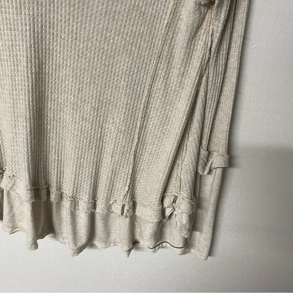 We The Free Free People Laguna Light Beige Thermal Long Sleeve Top Women Size XS Thumb Holes - Image 6