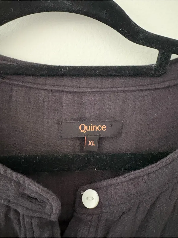Quince 100% Organic Cotton Gauze Roll Sleeve Shirt Black Large - Image 4