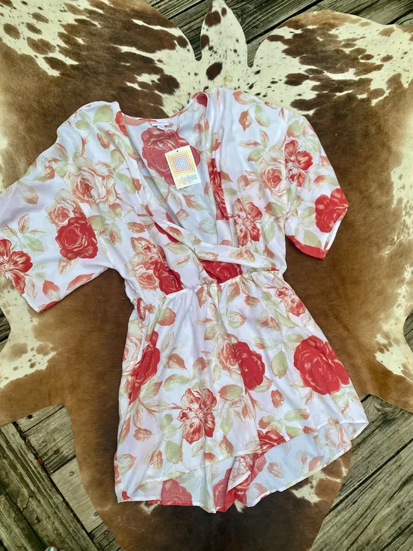NWT LuLaRoe Melinda floral wrap romper Sz M - Image 2