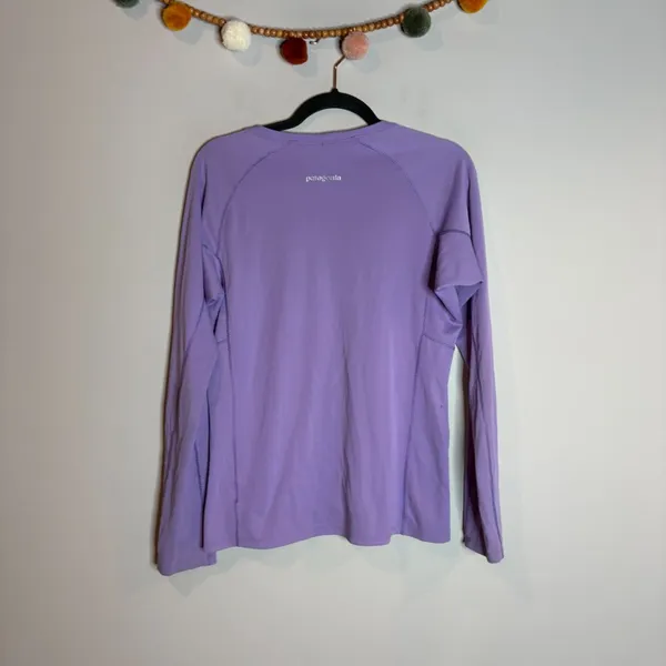 Patagonia purple base layer top - Image 5