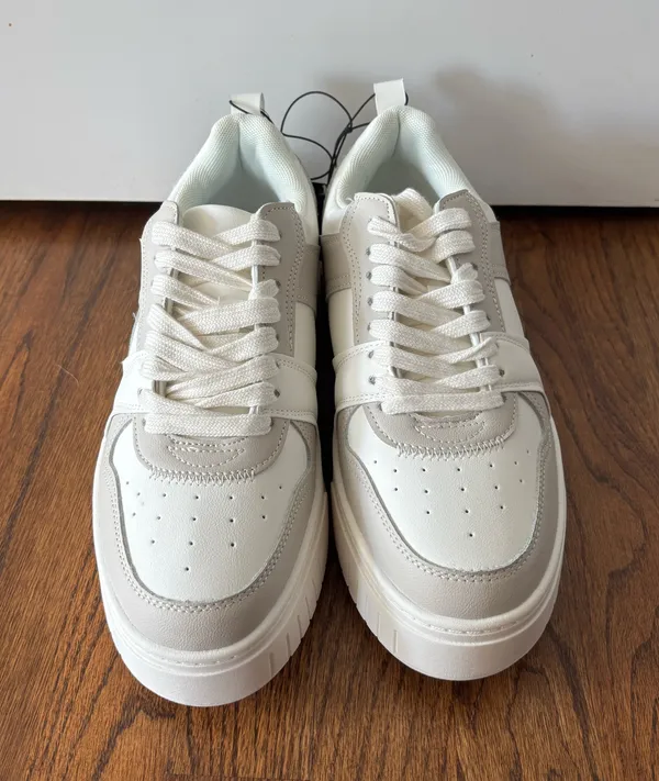 Forever 21 Tennis shoes - Image 2