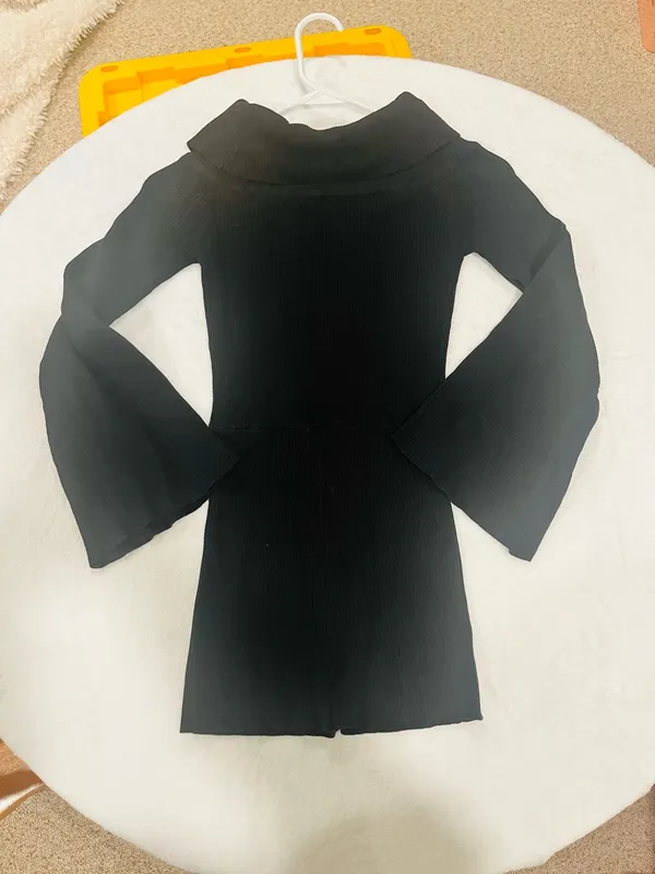 Black Ribbed Off-the-Shoulder Bell Sleeve Romper - Size M - Image 2