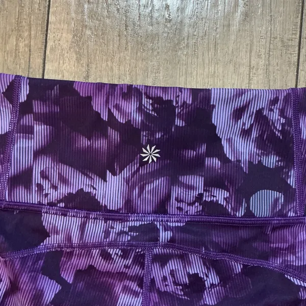 Athleta Rainier Printed Tight Purple Floral Zipper Pocket Activewear Leggings - Image 4