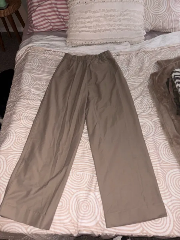 Lululemon Lululinen Trouser NWOT - Image 3