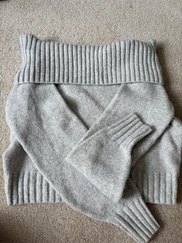 Hollister Sweater - Image 2