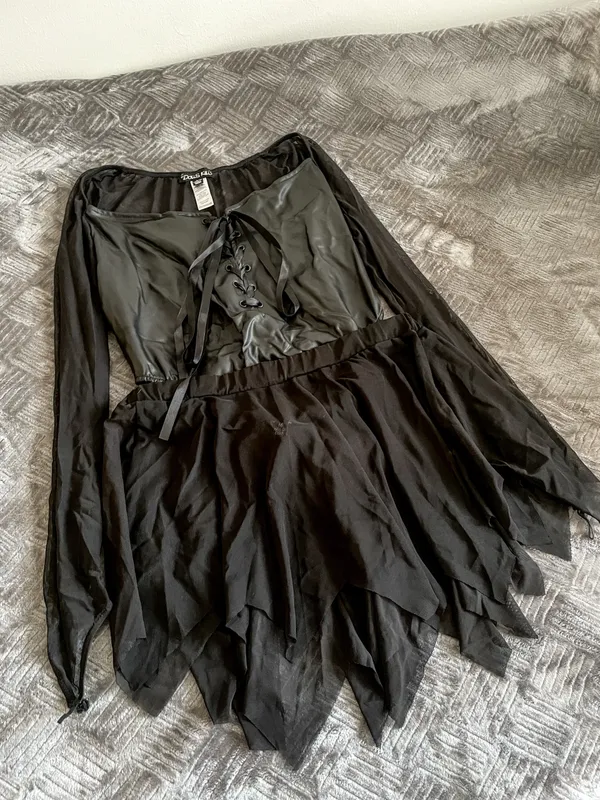 Dolls Kill Tricks N Treats In The Night Witch Costume - Image 4