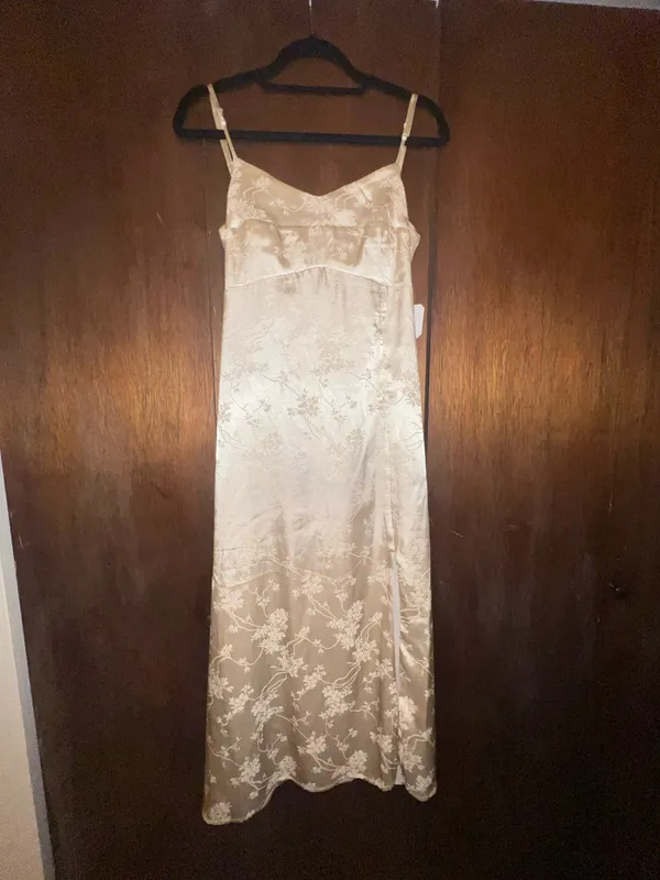 Altar'd State dress - Image 2