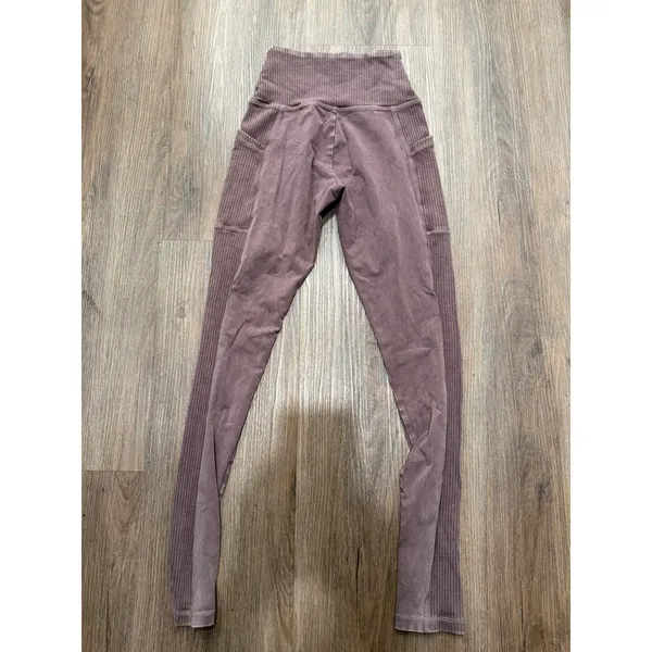 Offline by Aerie OG Legging Hi-Rise Mineral Wash Ribbed Side Pocket Purple Small - Image 2