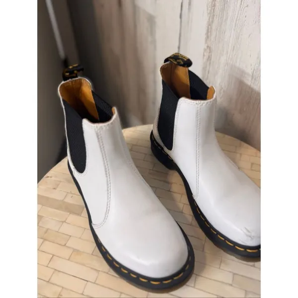 Dr. Martens White Chelsea Boots Women’s Size 7 Slip-On Ankle Boots Leather - Image 3