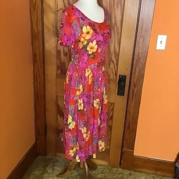 BILA Boho Patchwork Floral Midi Dress Pink Red Rayon Size Small - Image 7