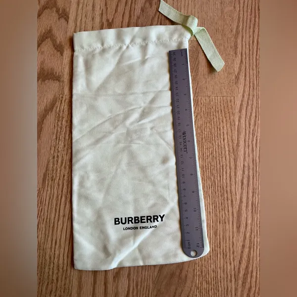 Authentic BURBERRY dust bag 🌷 - Image 2