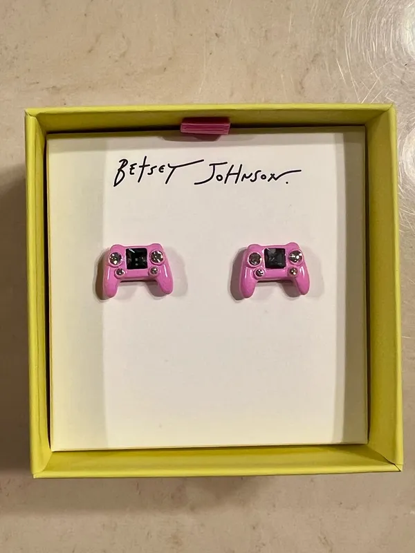 BETSEY JOHNSON Pink Game Controller Stud Earrings Gamer Girl Rhinestone Gift Box - Image 2