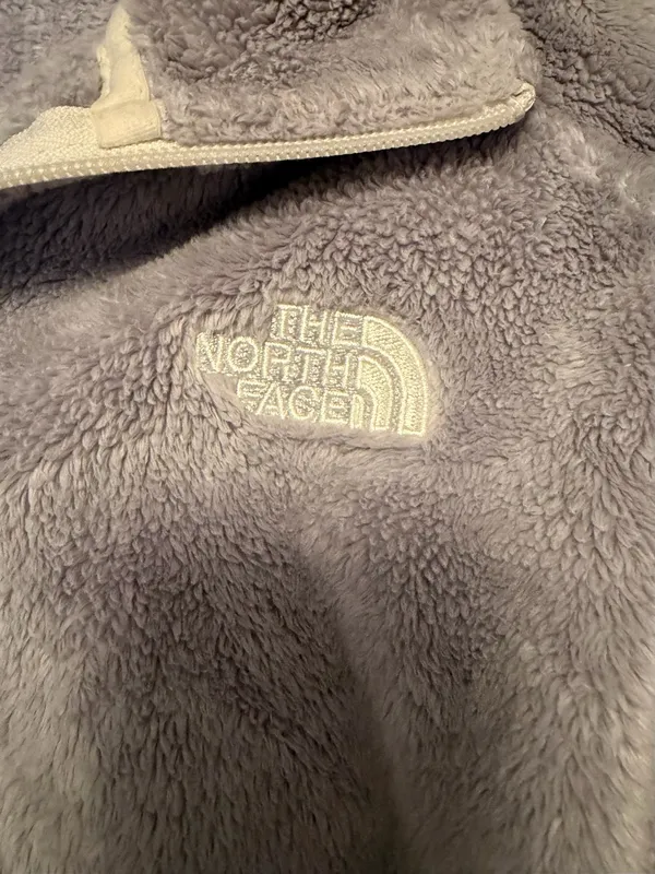 The North Face Gray Osito-Style Fleece Jacket - Image 3