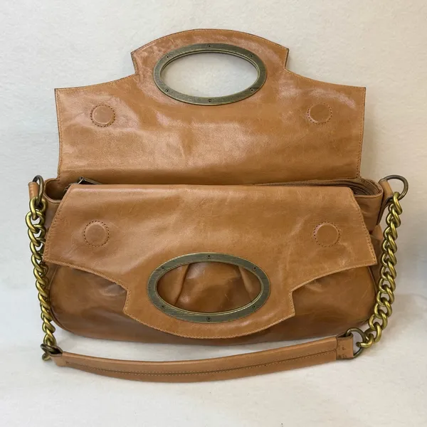 Hobo International Marilyn Shoulder Bag Tan Light Brown Gold Tone Hardware - Image 3