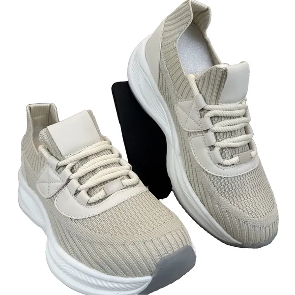 Outwoods Women's lightweight athletic mom sneaker resort travel cream color 6.5 comfort - Image 4