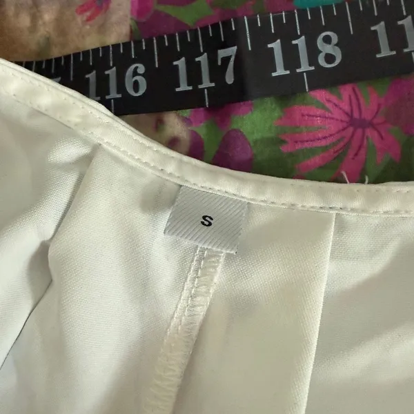 Women’s Small Patterned Overalls Jumpsuit - Image 4