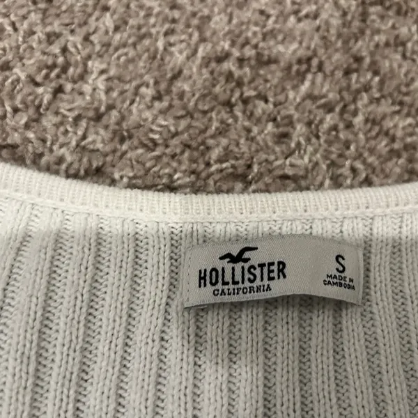 Hollister sweater - Image 2