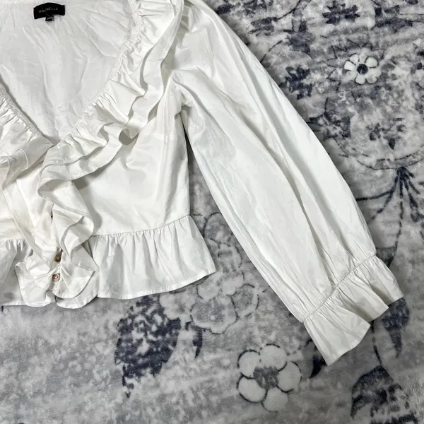 Majorelle White Ruffle Trim Blouse Sz Small - Image 3