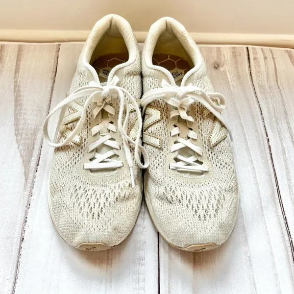 New Balance Fresh Foam Arishi V2 Champagne Gold Running Sneakers Size 8 - Image 2
